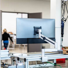 ДЕРЖАТЕЛИ ДЛЯ МОНИТОРОВ